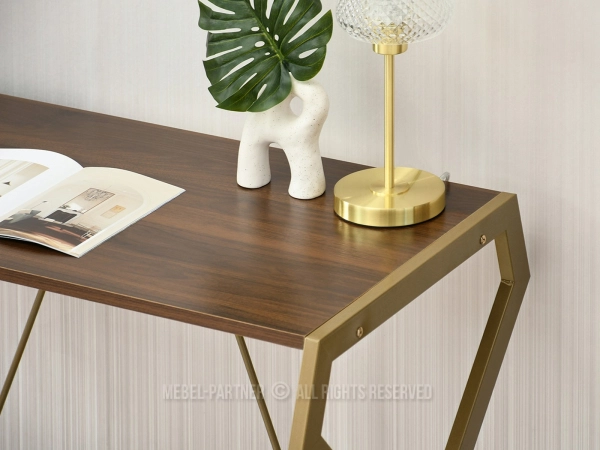 Unikatowe drewniane biurko - luksusowy akcent dla Twojego wnętrza