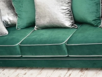 Sofa welurowa TOSCA zielona butelowa z poduchami glamour - lamówki