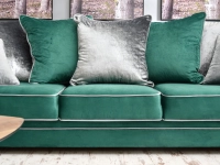 Sofa welurowa TOSCA zielona butelowa z poduchami glamour - przód